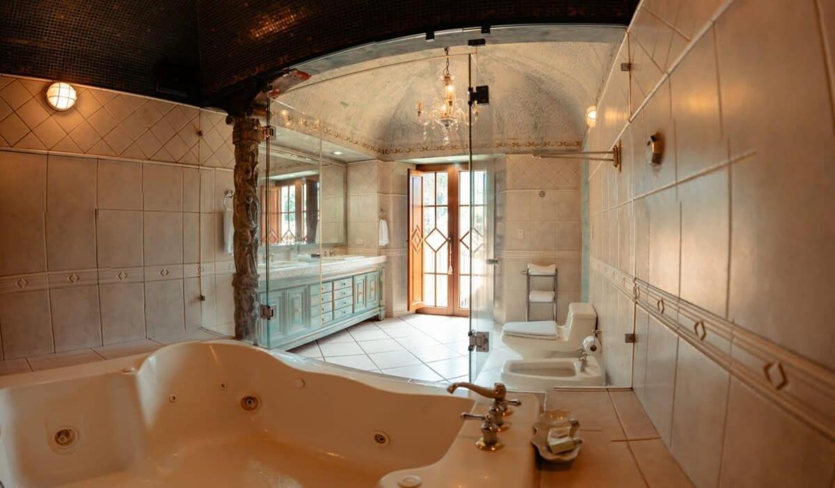 Sharazade - Boutique Stay Pool Magical Setting Antigua Luaran gambar